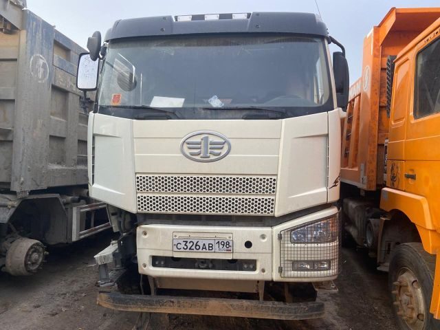 FAW J6