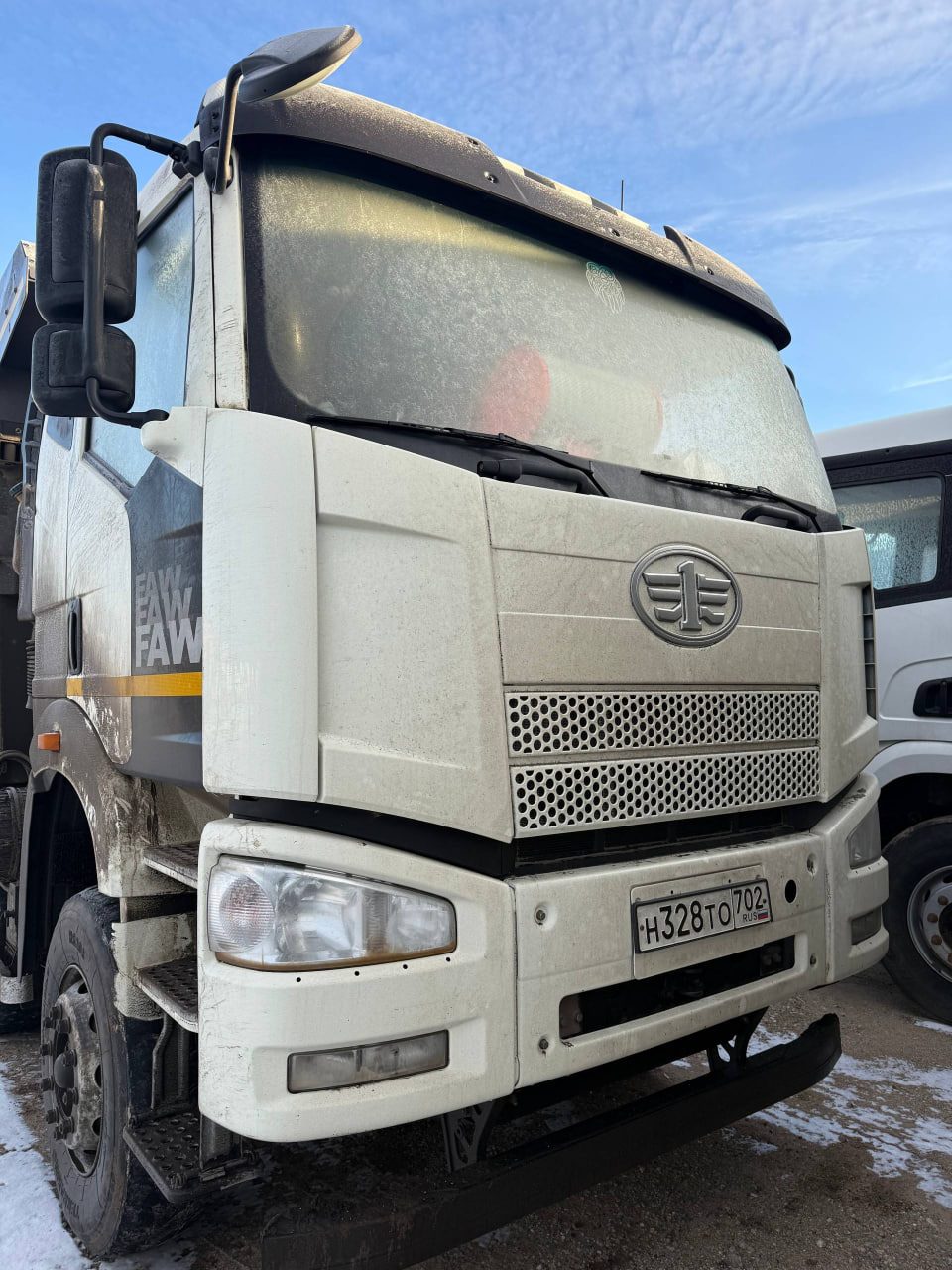 Автомастер 6589* на шасси FAW CA 3310 8x4 Самосвал