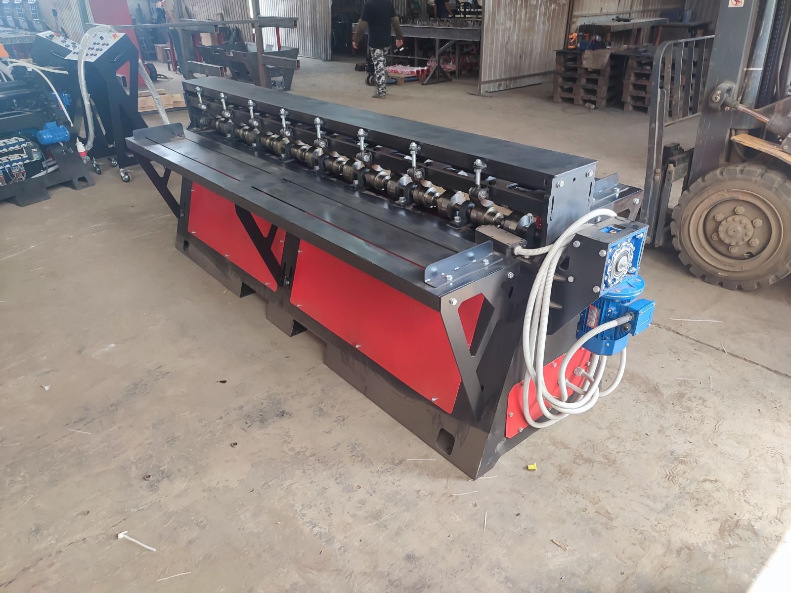 Станок для нанесения ребер жесткости KeeplerStan RME-2500