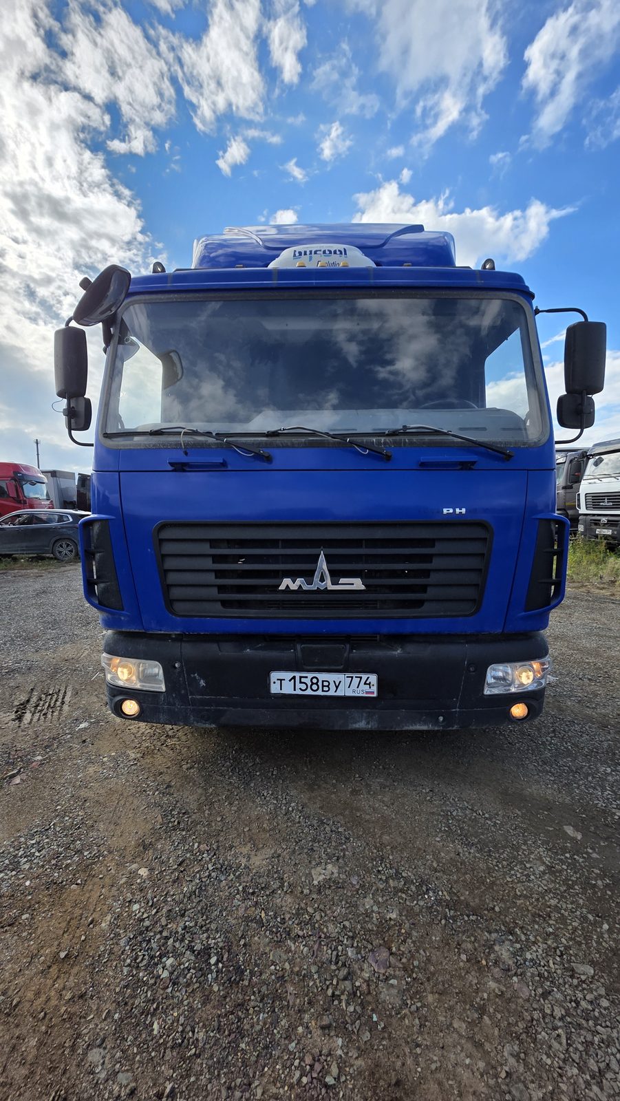 МАЗ 4371 4x2 Седельный тягач
