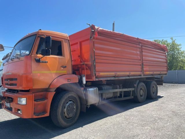 КАМАЗ 6520