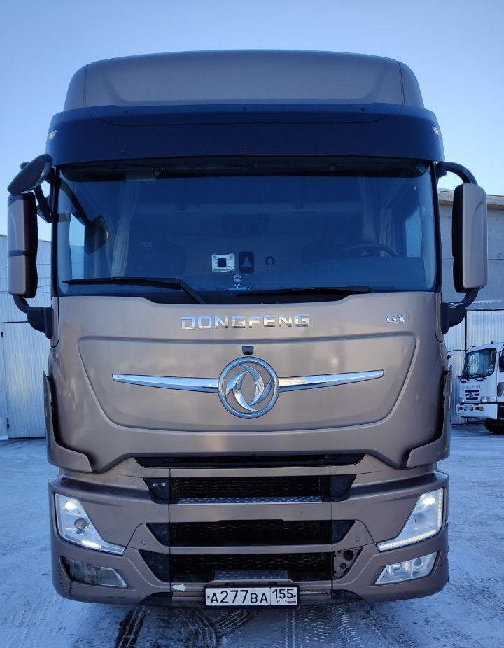 Dongfeng GX 4x2 Седельный тягач