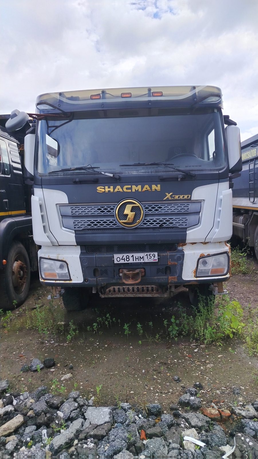 Shacman SX* 8x4 Самосвал