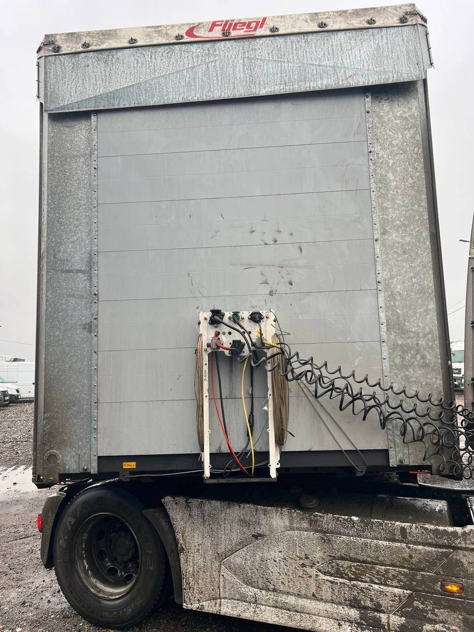 Fliegl SDS* Полуприцеп Шторный/Бортовой