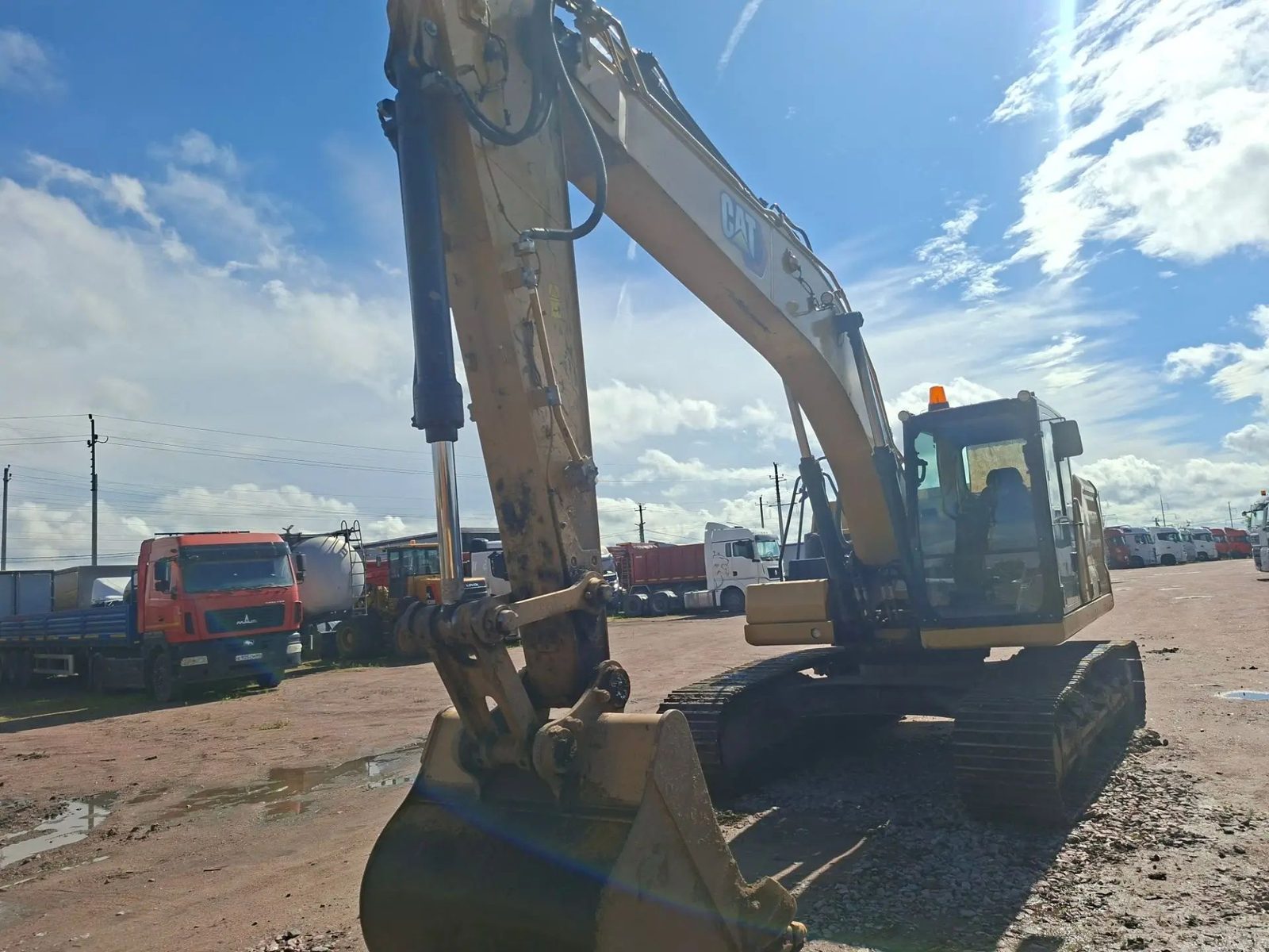 Caterpillar 320 Экскаватор