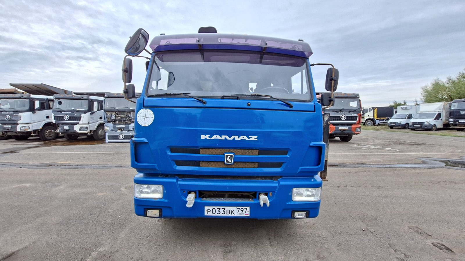 Строительные 7324* на шасси КамАЗ 65117 6x4 Бортовой с КМУ