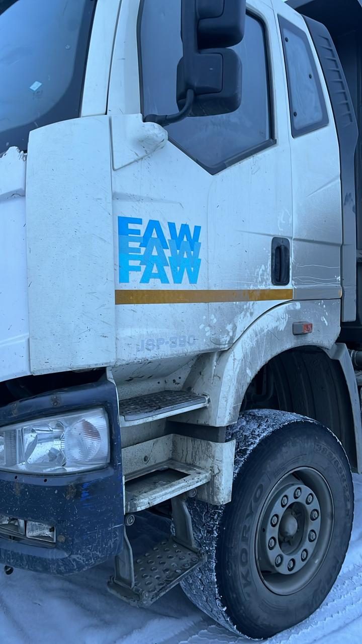 FAW J6 6x4 Самосвал