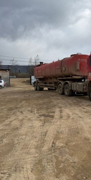 УРАЛ 9465* Полуприцеп цистерна