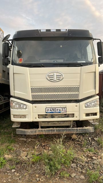 FAW J6
