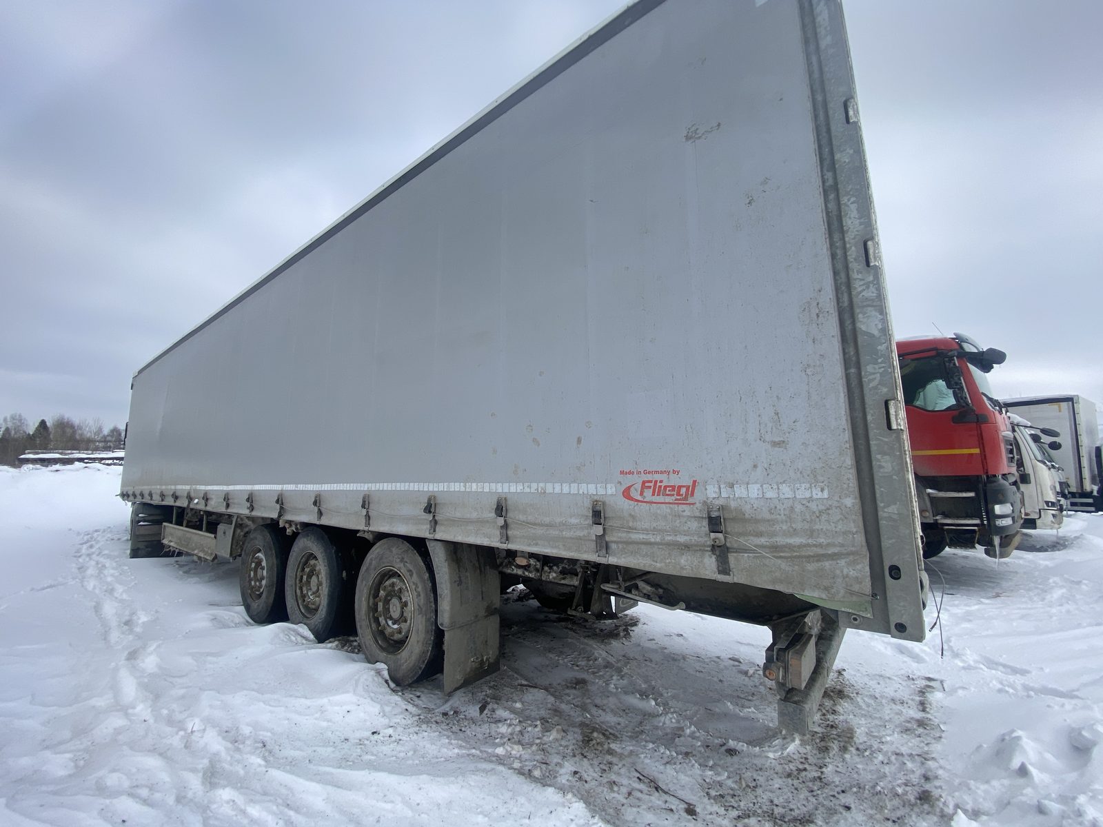 Fliegl SDS* Полуприцеп Шторный/Бортовой