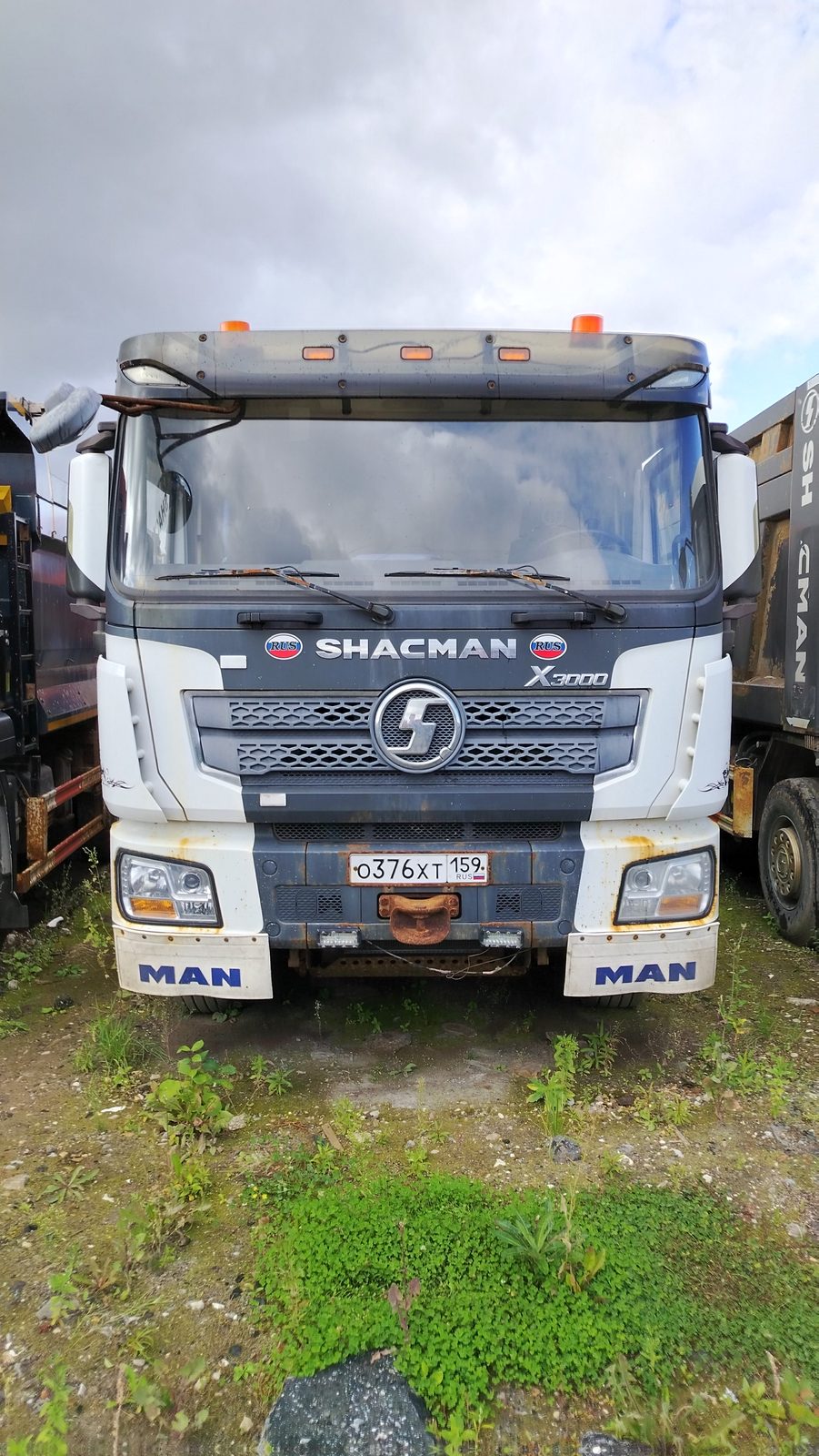 Shacman SX* 8x4 Самосвал