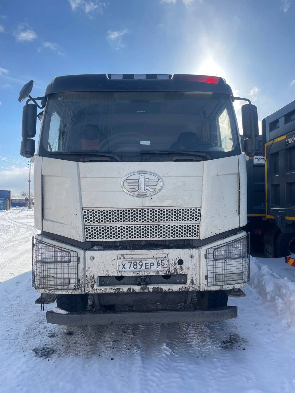 FAW J6 8x4 Самосвал