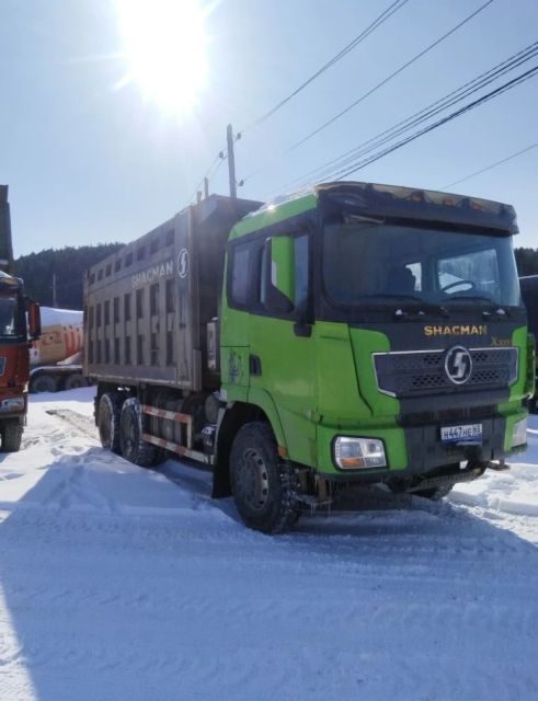 Shacman SX32586T384