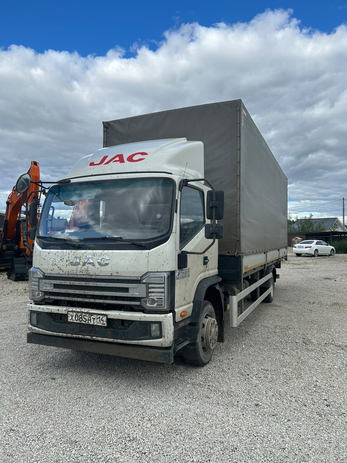 JAC N120