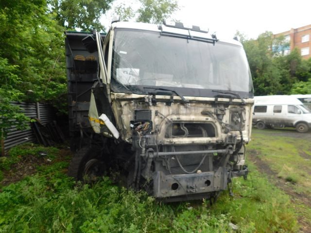FAW J6