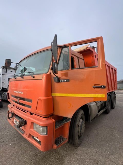 КАМАЗ 6520
