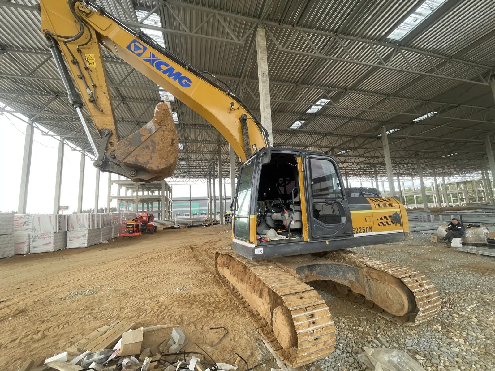 XCMG XE225 Экскаватор