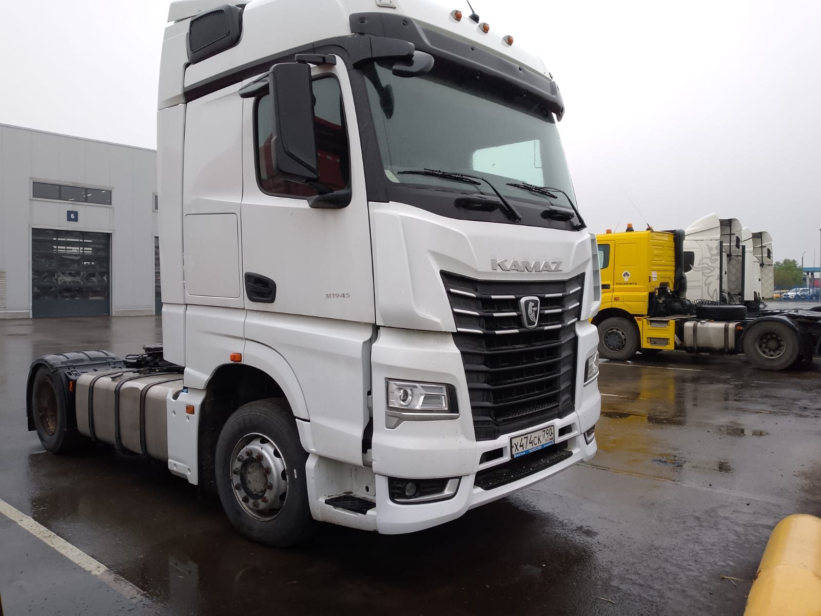 КАМАЗ 54901 4x2 Седельный тягач