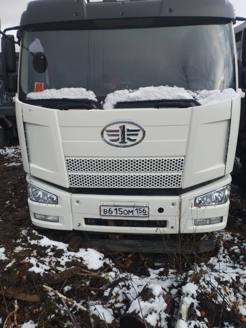 FAW J6
