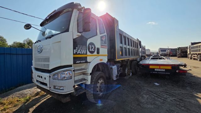 FAW J6