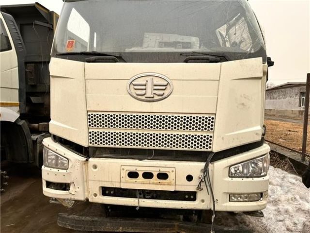 FAW J6
