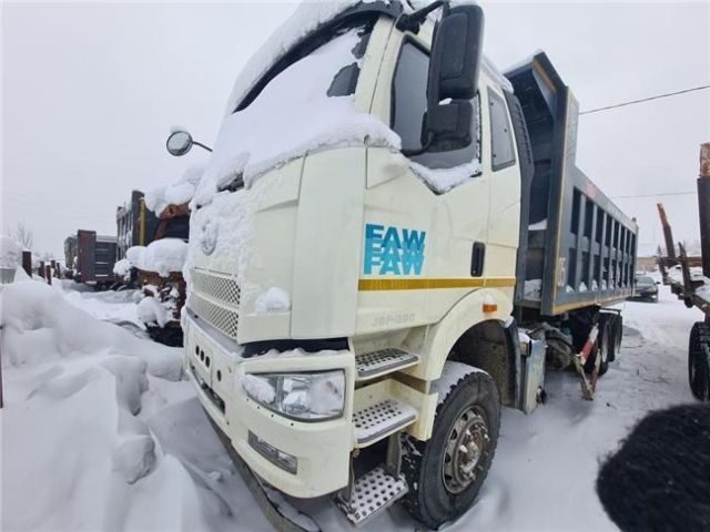 FAW J6
