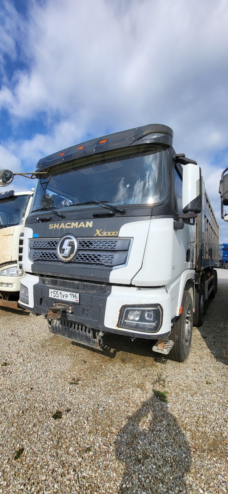 Shacman SX* 8x4 Самосвал