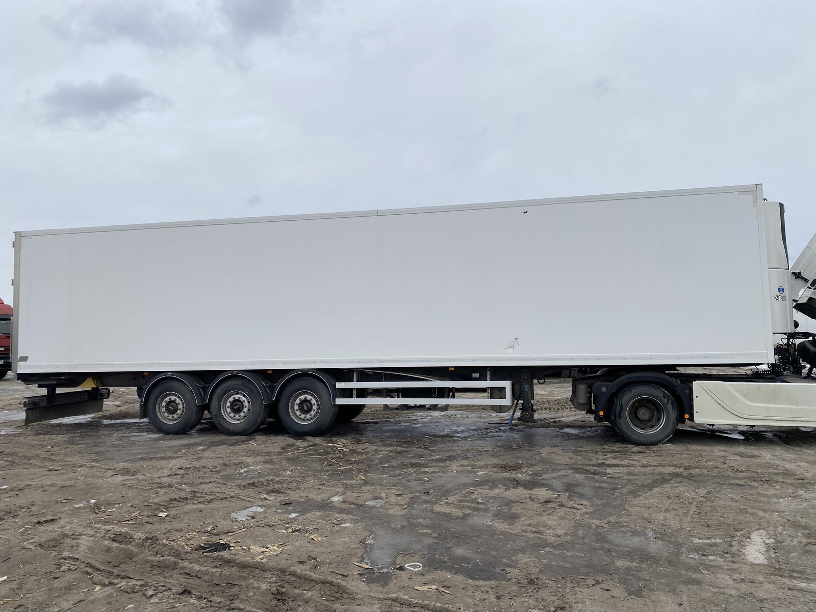 Техпро 8715* Полуприцеп изотермический/рефрижератор