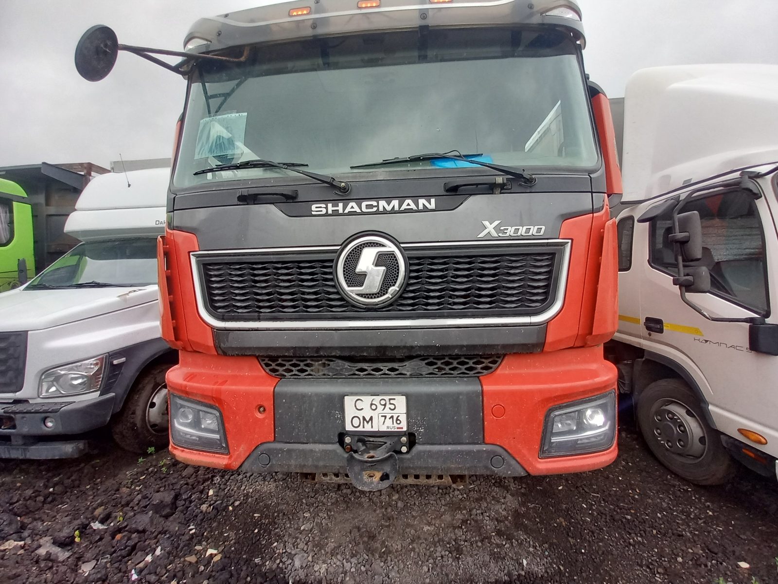 Shacman SX* 8x4 Самосвал