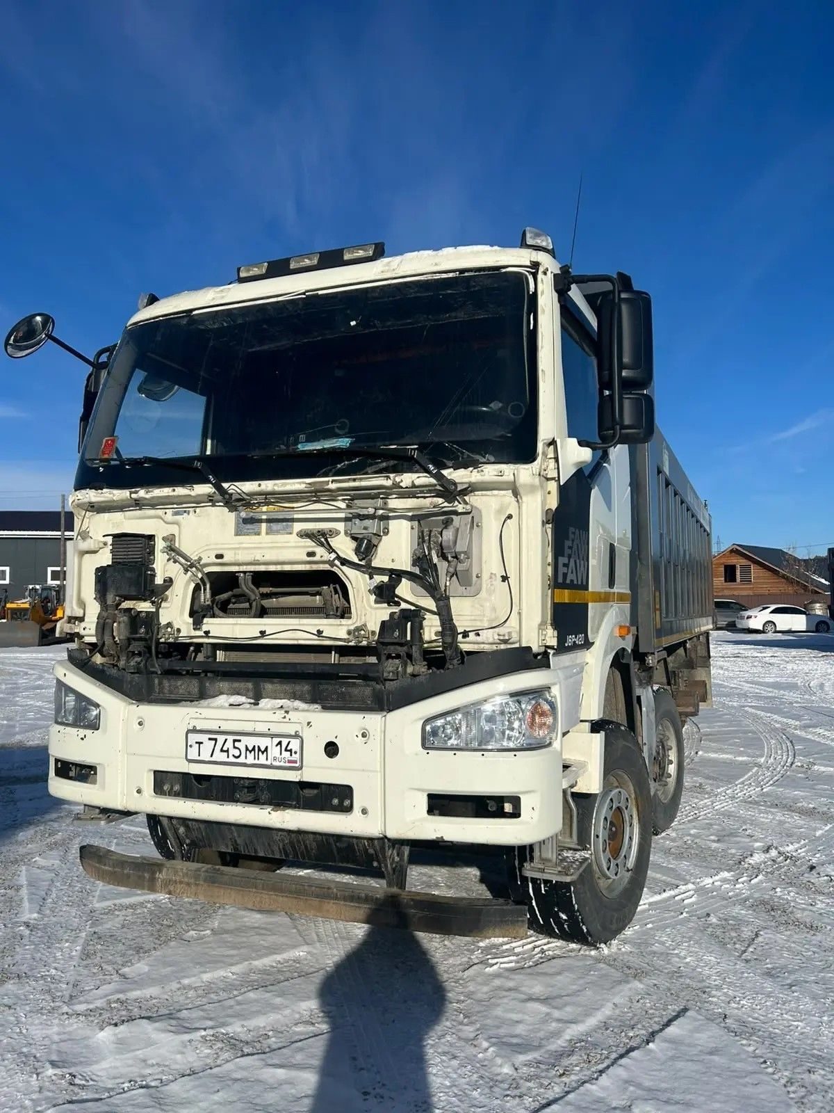 FAW J6