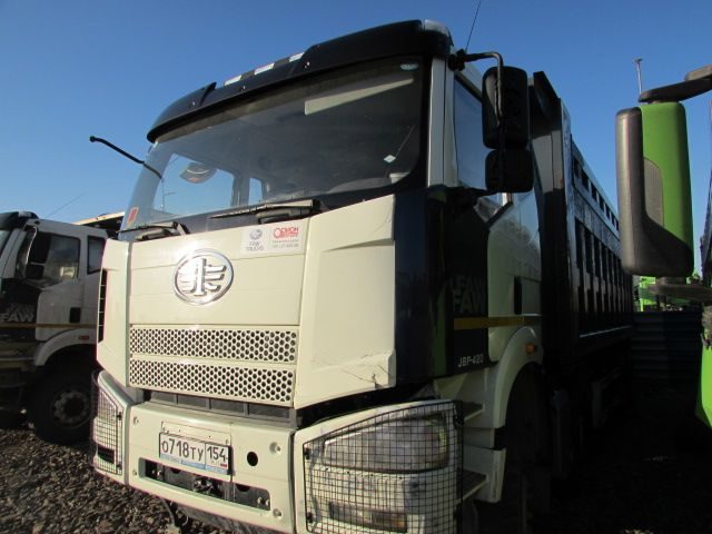 FAW J6