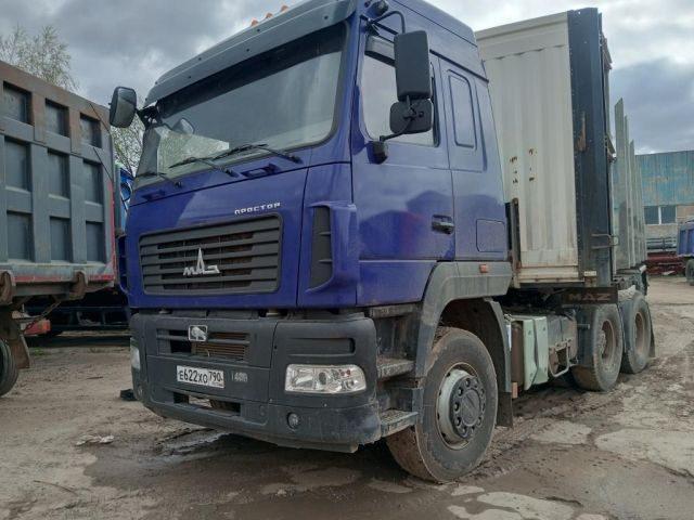 МАЗ 643028