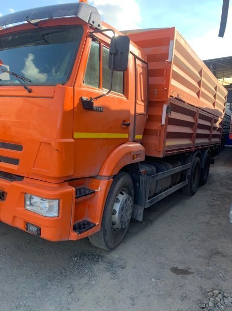 КАМАЗ 653512