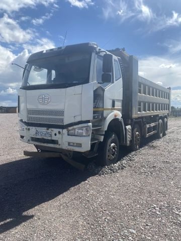 FAW J6