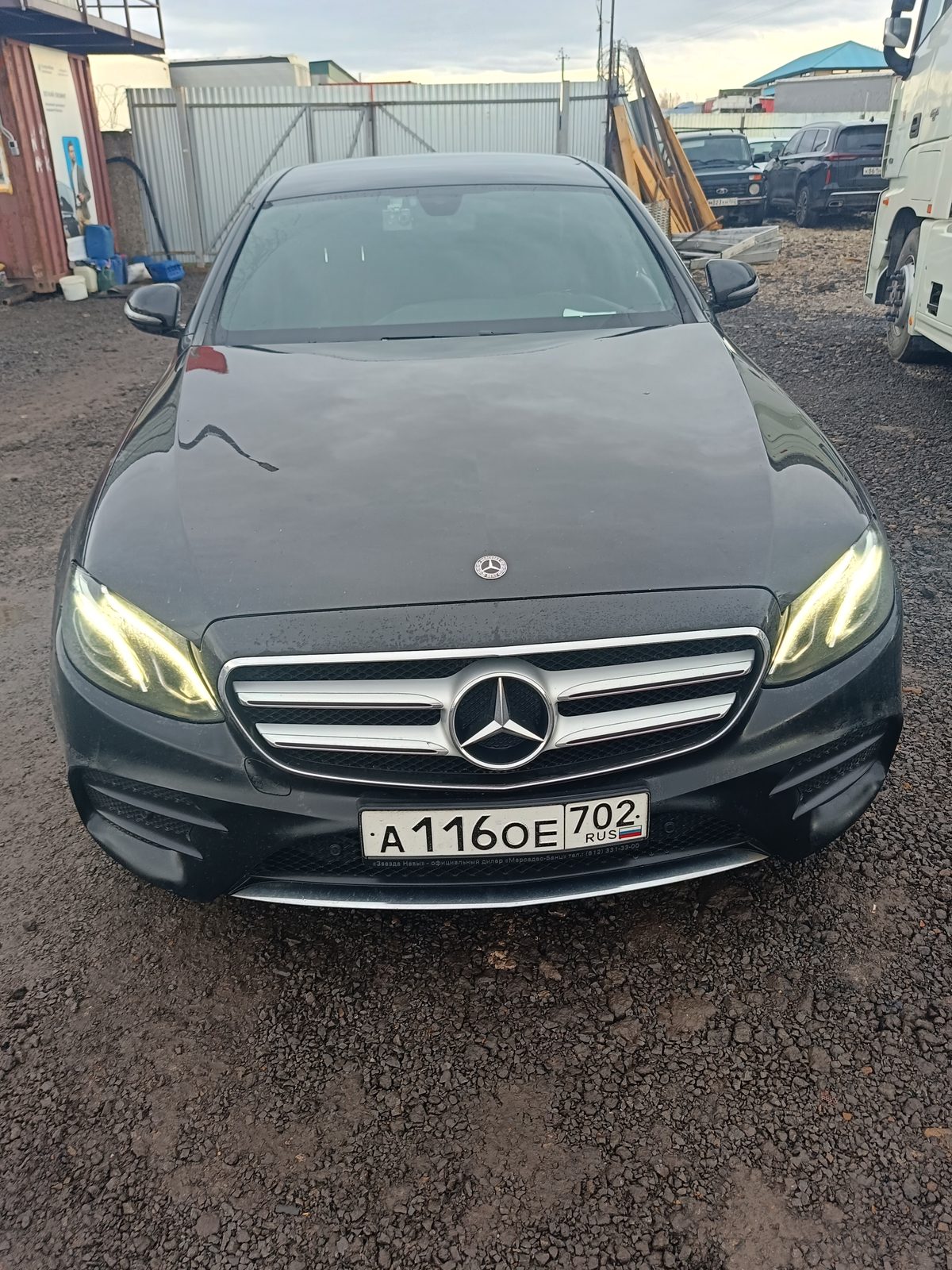 Mercedes-Benz E-CLASS