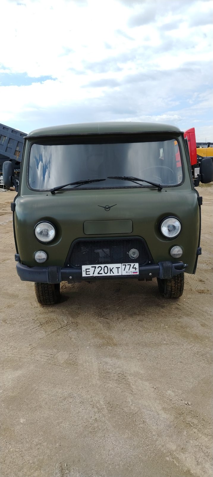 UAZ 3909* Грузопассажирский