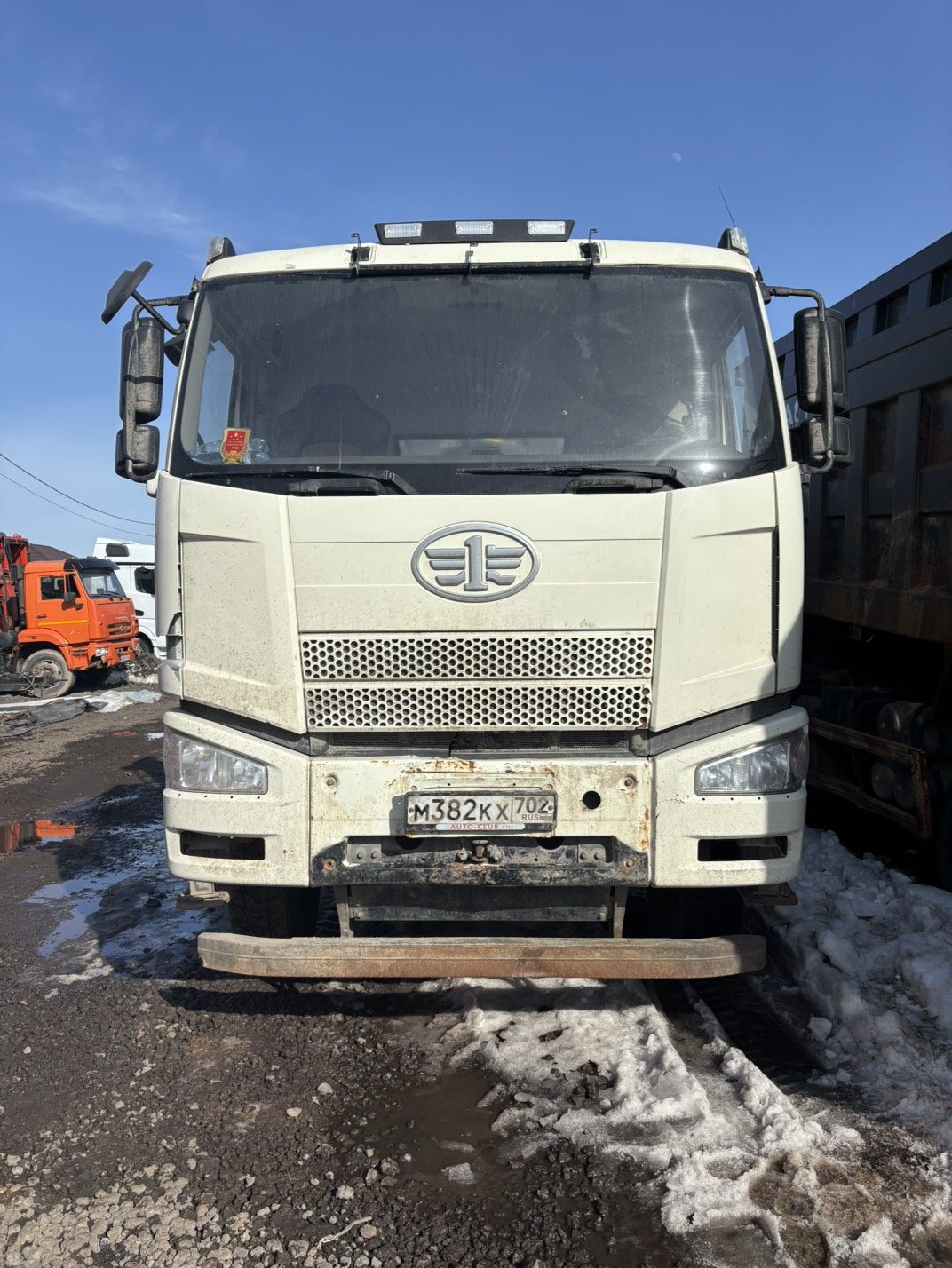 FAW J6 6x4 Самосвал