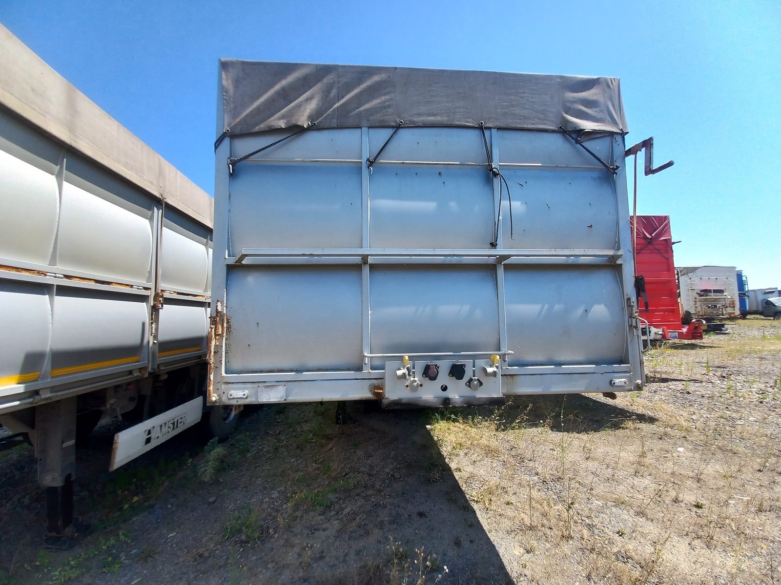 Кропкузов 85057* Полуприцеп бортовой