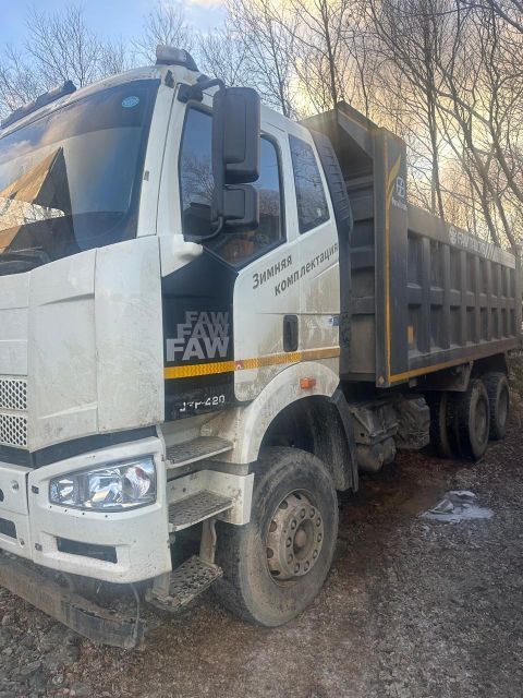 FAW J6