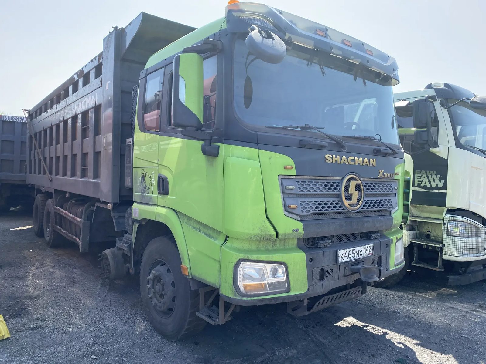 Shacman SX* 8x4 Самосвал