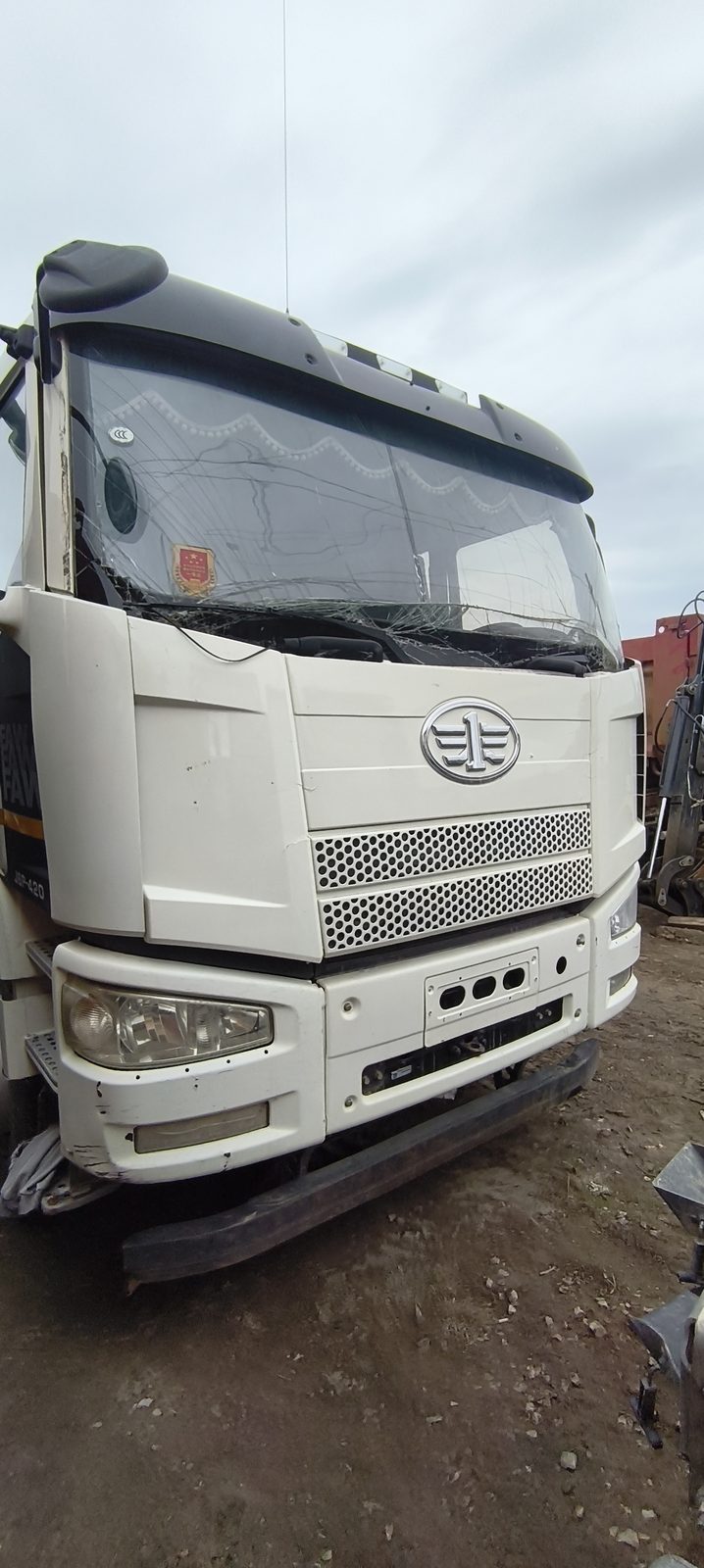 FAW J6 8x4 Самосвал