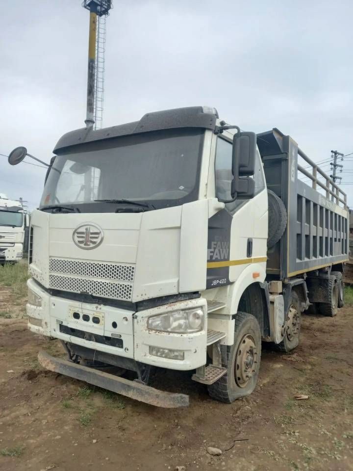 FAW J6