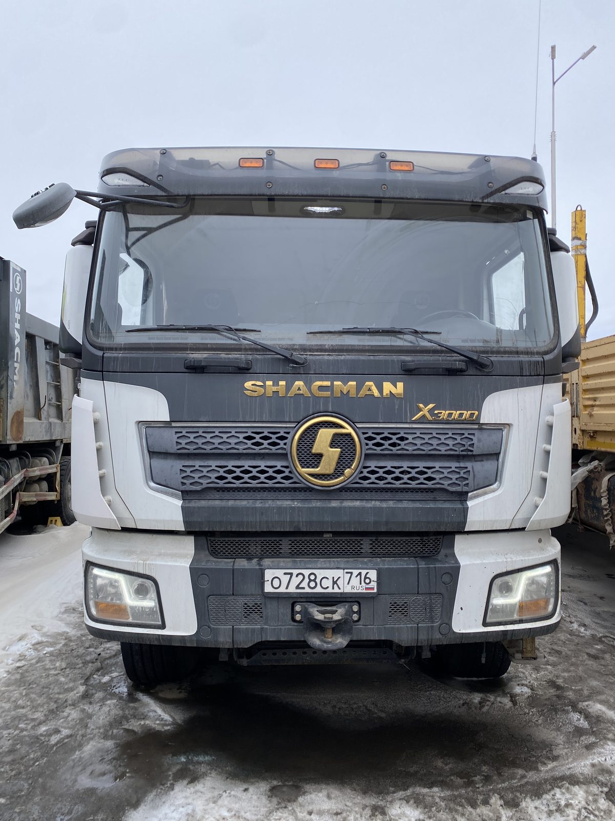 Shacman SX* 8x4 Самосвал