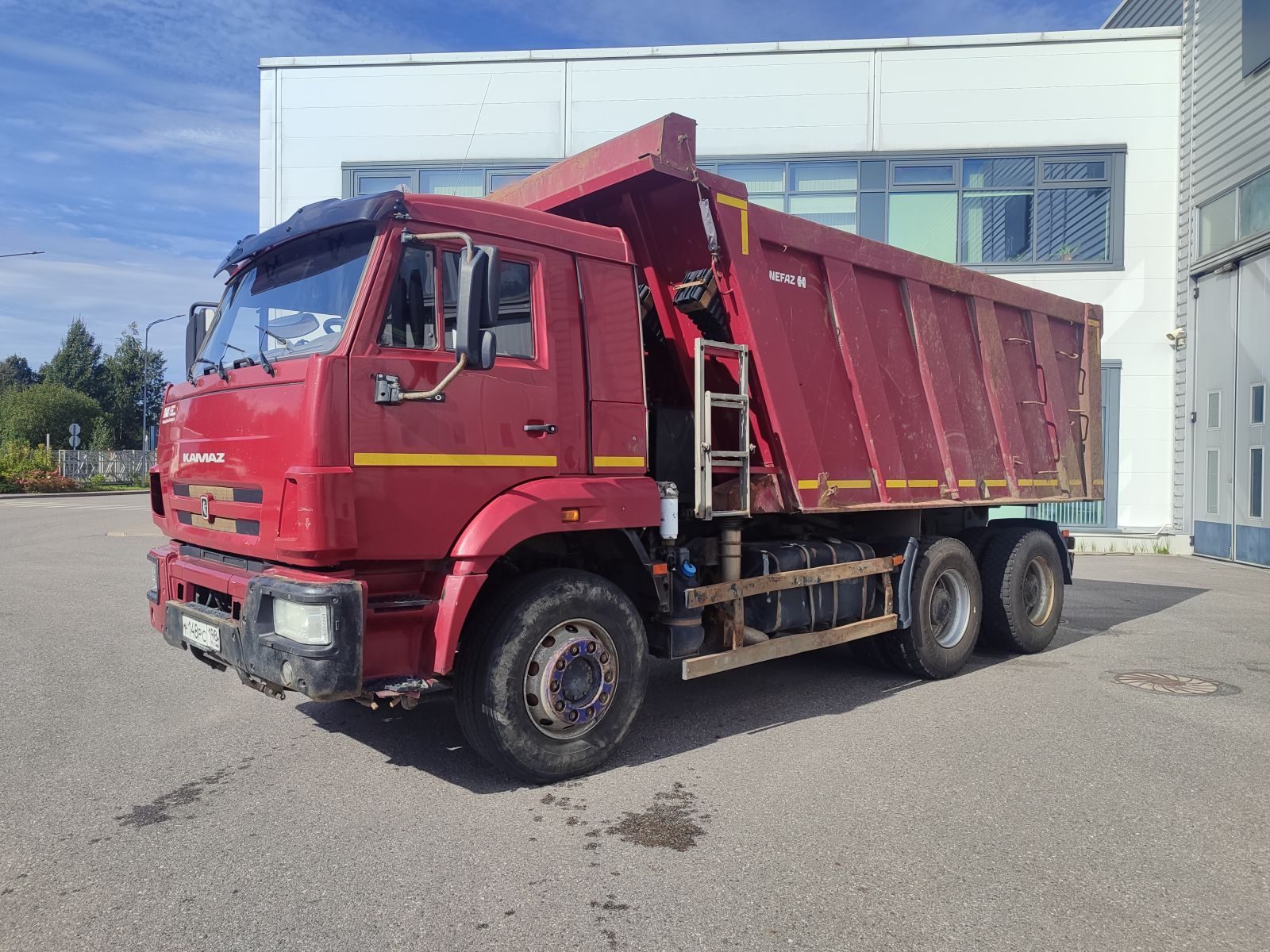 КАМАЗ 6520