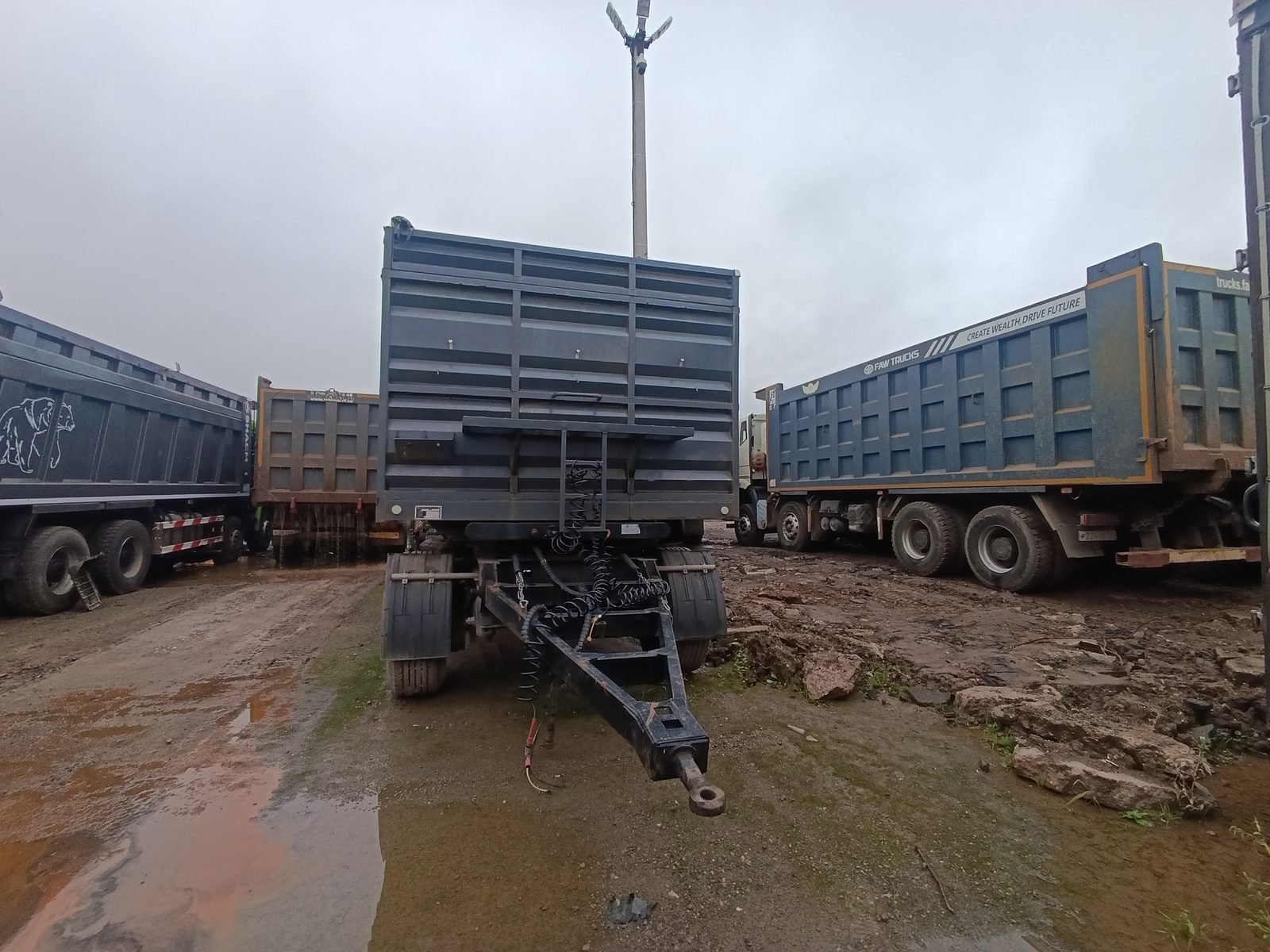 Dadi DDA9330Z Прицеп зерновоз