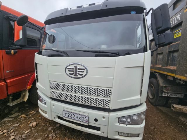 FAW J6