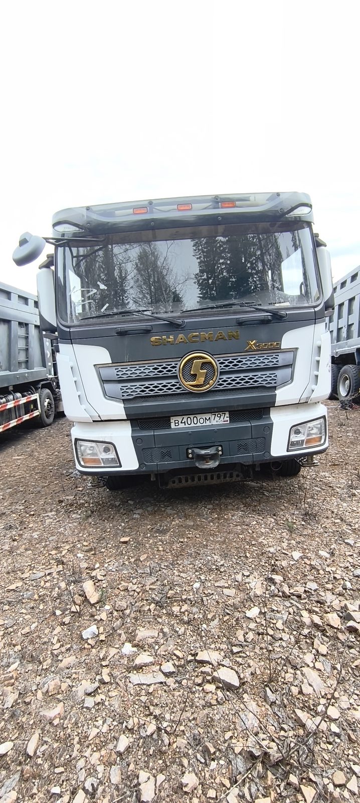 Shacman SX* 8x4 Самосвал