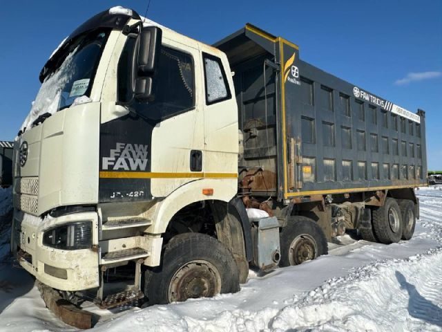 FAW J6