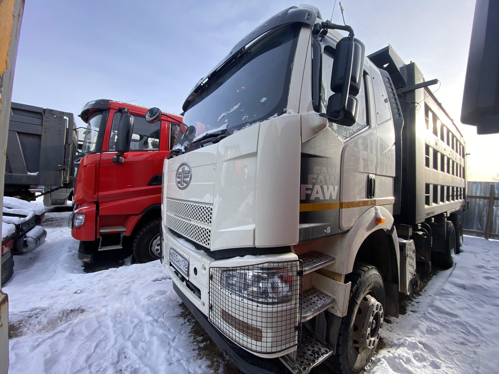 FAW J6 6x4 Самосвал