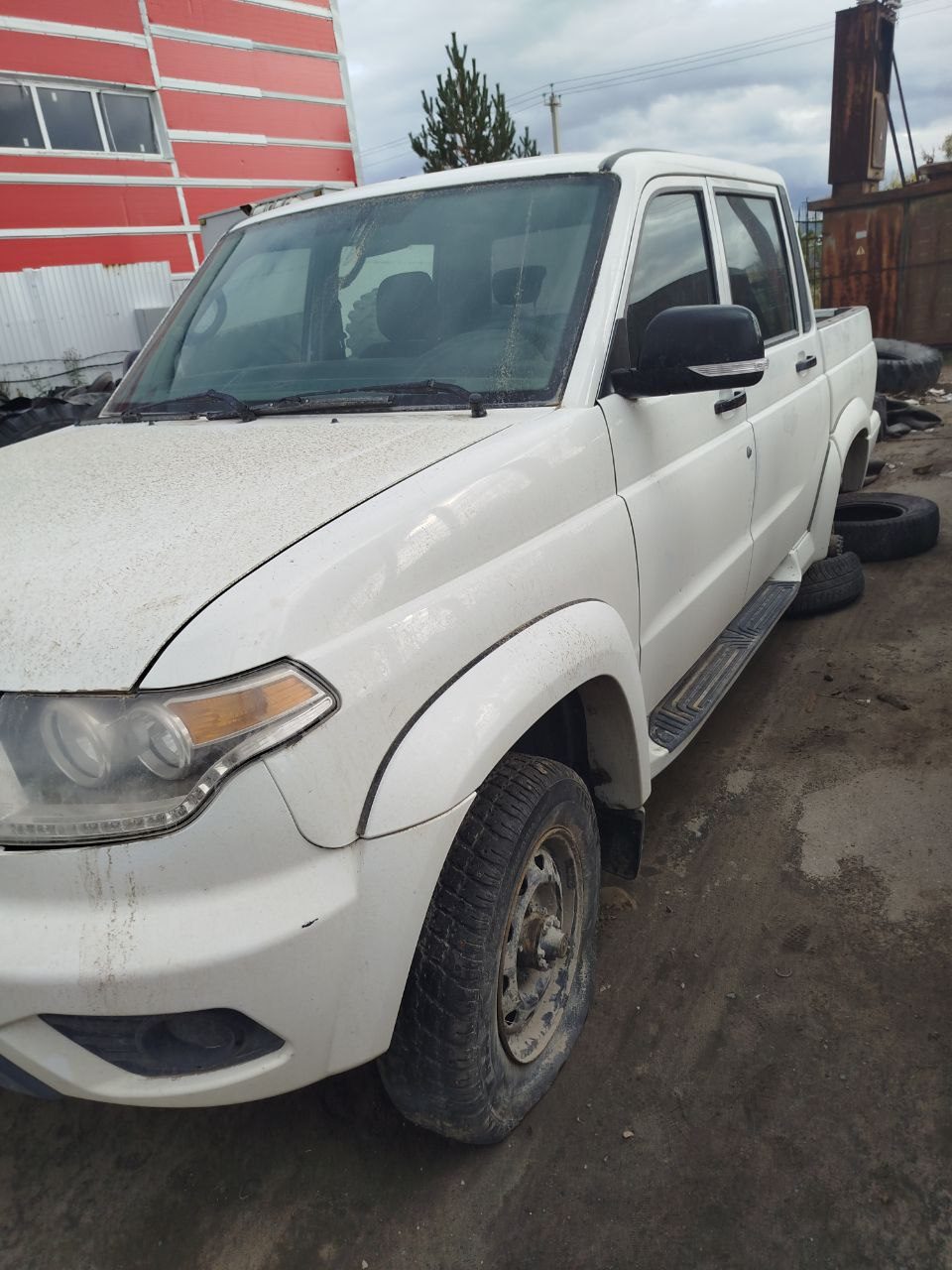 UAZ PATRIOT PICKUP